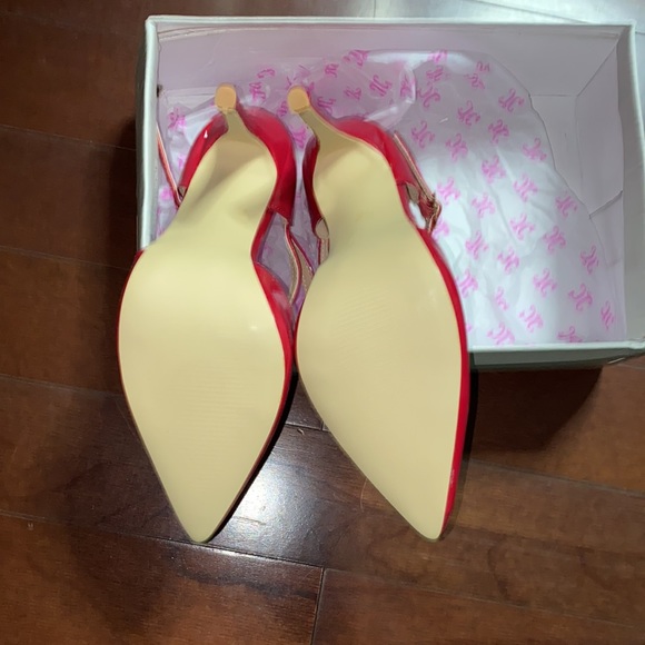 Red Heels - Picture 3 of 7